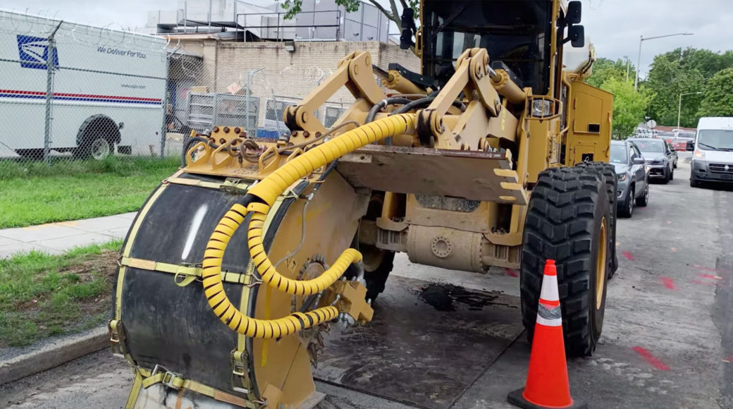 Miller pipeline street trencher