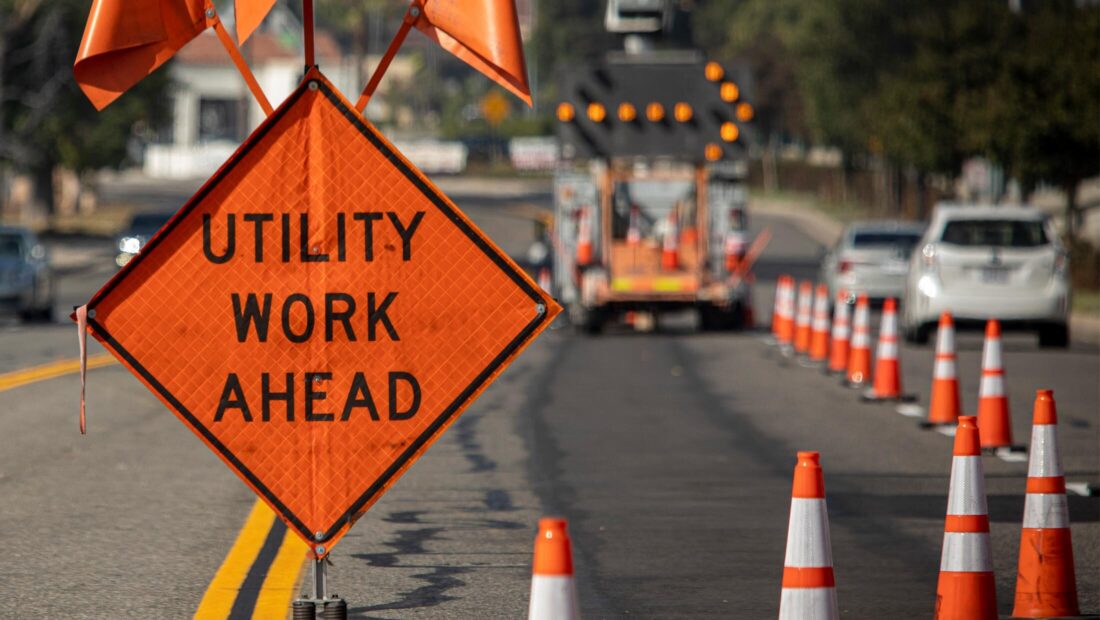 Managing traffic road construction